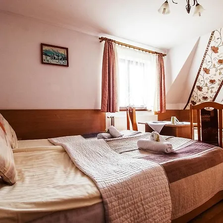 Pod Jemiola Bed & Breakfast