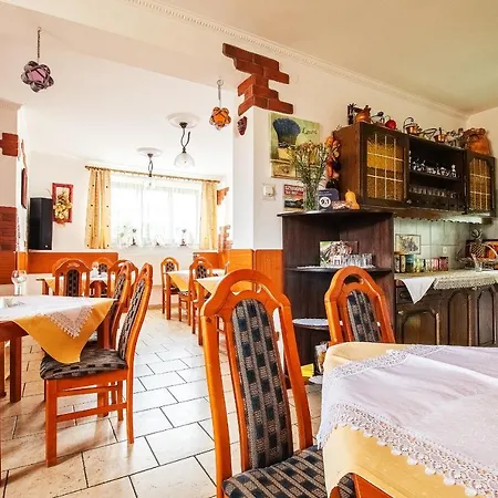 Pod Jemiola Bed & Breakfast 3*